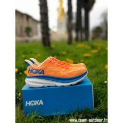 HOKA Clifton 9 Homme Vibrant Orange / Impala