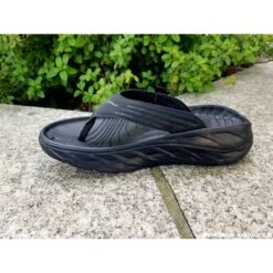 HOKA Ora Recovery Flip Homme Black / Dark Gull Gray 17 HOKA Ora Recovery Flip Homme Black / Dark Gull Gray -Hoka Chaussures Boutique hoka ora recovery flip homme black dark gull gray 6